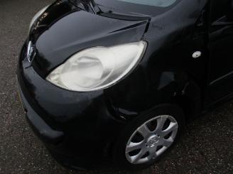 Peugeot 107 1.0-12V XS AIRCO picture 9