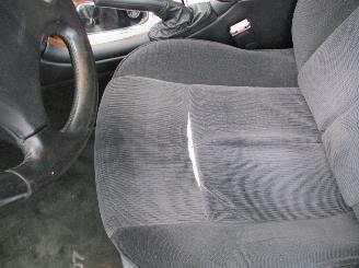 Peugeot 607 2.2-16V picture 18