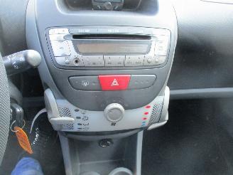 Toyota Aygo 1.2-12V Comfort picture 21