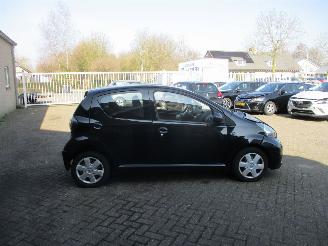 Toyota Aygo 1.2-12V Comfort picture 8