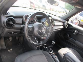 Mini Cooper 1.5 Cooper Business  NAP picture 14