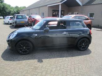 Mini Cooper 1.5 Cooper Business  NAP picture 4
