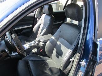 BMW 3-serie Touring 325i Aut Executive picture 14