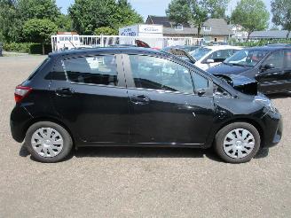 Toyota Yaris 1.5 VVT-i Aspiration Airco NAP picture 8
