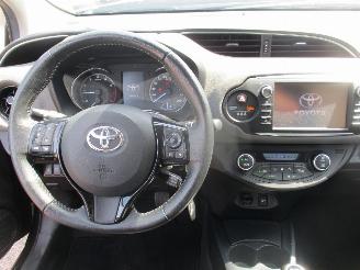 Toyota Yaris 1.5 VVT-i Aspiration Airco NAP picture 19