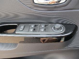 Renault Captur 1.2 Tce Dynamique Aut picture 22