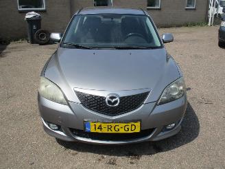 Mazda 3 2.0 Executive picture 2