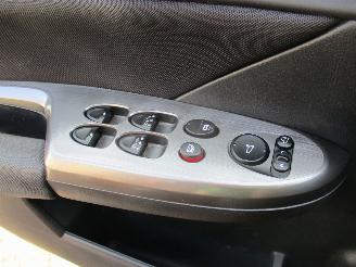 Honda Civic 5DR 1.4 silverstone picture 23