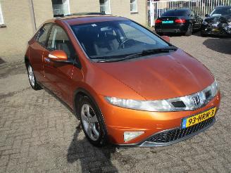Vaurioauto  passenger cars Honda Civic 5DR 1.4 silverstone 2009/2