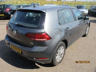 Volkswagen Golf 1.0 TSI TrendLine 5drs picture 7