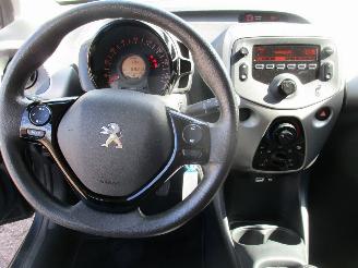 Peugeot 108 1.0 E-VTI Active Airco NAP picture 17