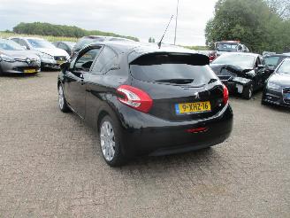 Peugeot 208 1.0 VTi Acces NAP picture 5