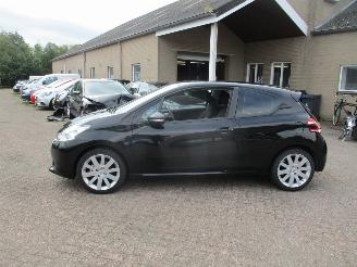 Peugeot 208 1.0 VTi Acces NAP picture 4