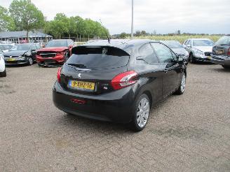 Peugeot 208 1.0 VTi Acces NAP picture 7