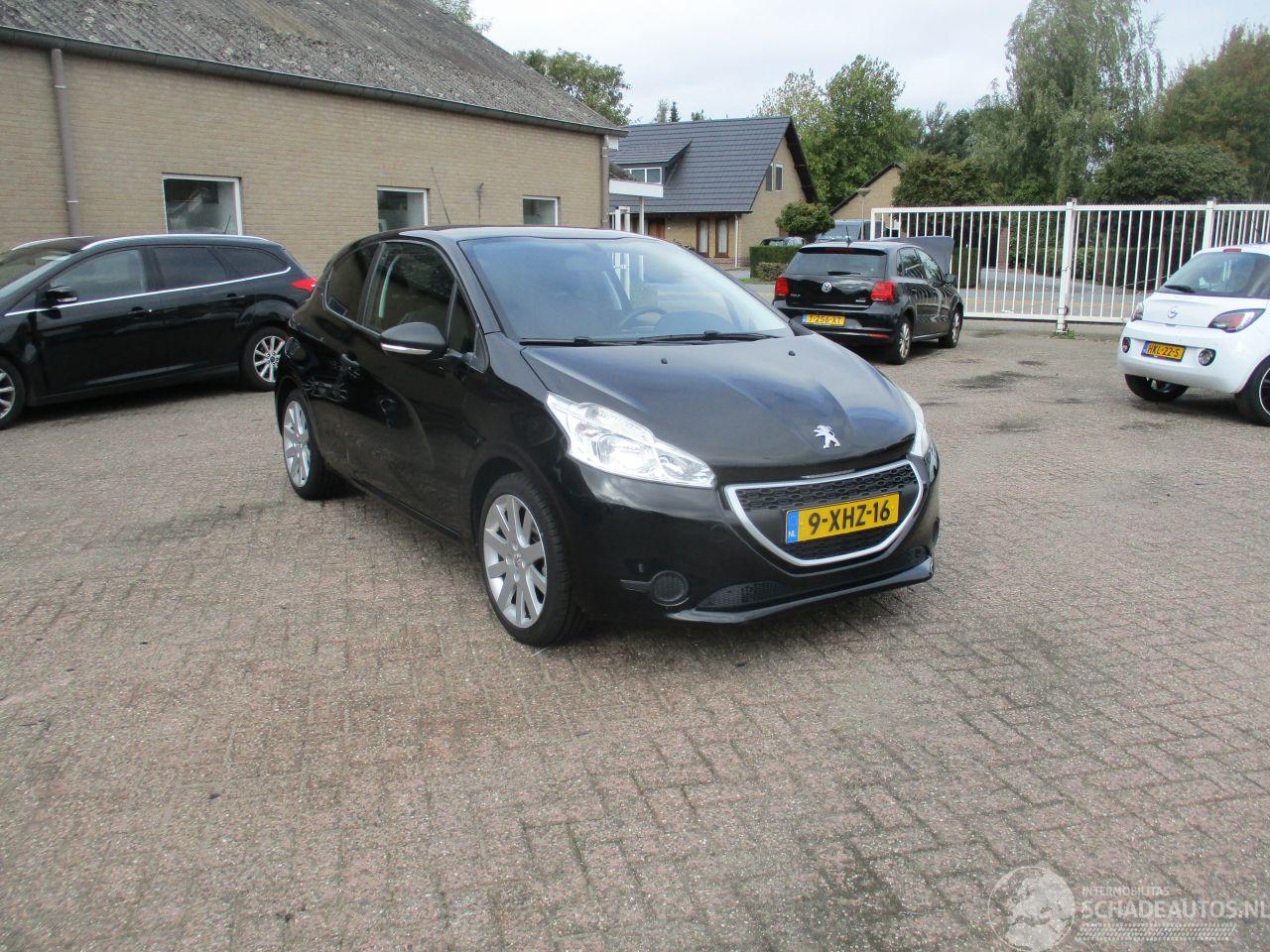 Peugeot 208 1.0 VTi Acces NAP