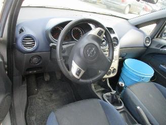 Opel Corsa 1.4-16v Enjoy NAP Airco picture 12
