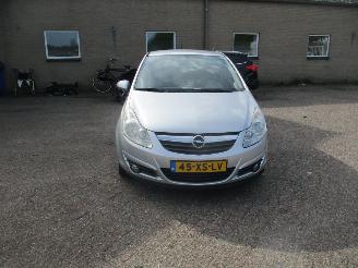 Opel Corsa 1.4-16v Enjoy NAP Airco picture 2