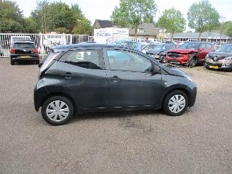 Toyota Aygo 1.0 VVTI x_fun picture 8