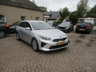 krockskadad bil auto Kia Ceed 1.0 T-GDI-Dyn PlusL Sportswagon 2020/4