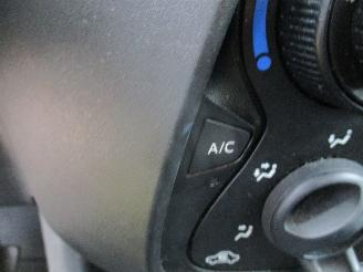 Toyota Aygo 1.0 VVT-i x-NOW Airco NAP picture 26