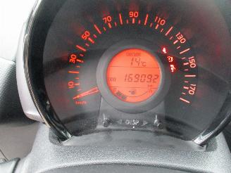 Toyota Aygo 1.0 VVT-i x-NOW Airco NAP picture 22
