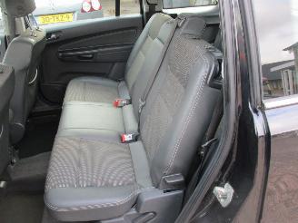 Opel Zafira 1.8 Essentis 6P PANO picture 13