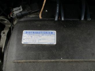 Renault Twingo 1.2-16V Authentique NAP picture 13