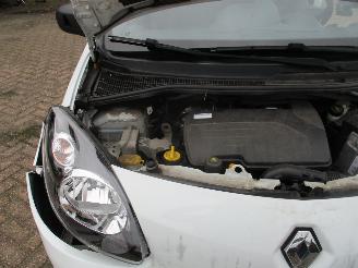 Renault Twingo 1.2-16V Authentique NAP picture 14