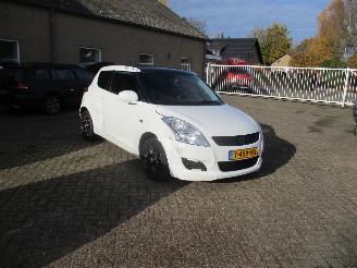 Vaurioauto  passenger cars Suzuki Swift 1.2 Exclusive Airco 2011/3