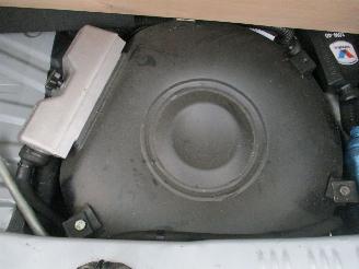 Renault Twingo 1.2-16v Authentique LPG picture 23