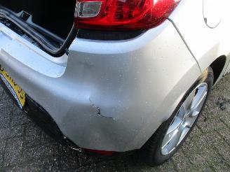 Renault Clio 0.9 TCe Expression 5drs picture 13