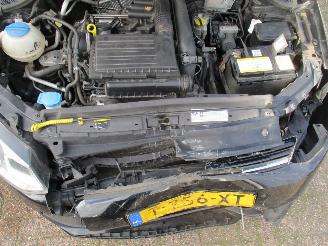 Volkswagen Polo 1.2 TSI Highline 5drs Aut picture 13