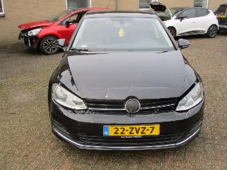 Volkswagen Golf 1.2 TSI HighLine Aut NAP picture 2