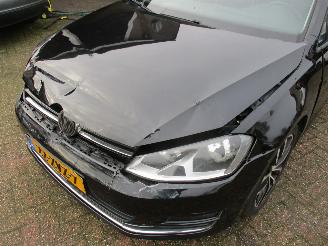 Volkswagen Golf 1.2 TSI HighLine Aut NAP picture 12