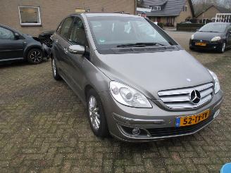 Schadeauto Mercedes B-klasse 180 CDI 2007/3