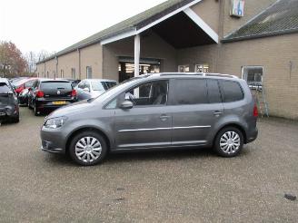 Volkswagen Touran 1.2 TSI HighL BleuM REST BPM 400 EURO !!!! picture 4