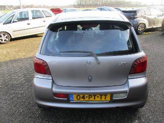 Toyota Yaris 1.5-16V VVT-i Sport picture 6