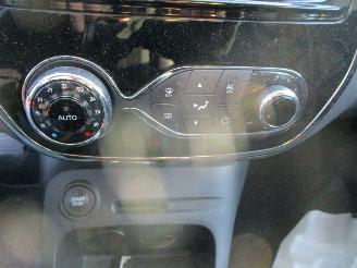 Renault Captur 1.2 TCe Dynamique Aut NAP picture 23