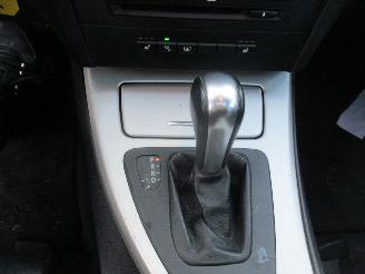 BMW 3-serie 330 i Aut picture 24