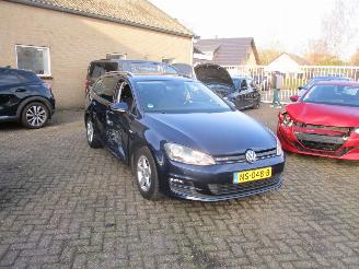 uszkodzony samochody osobowe Volkswagen Golf Variant 1.0 TSI ComfortLine NAP REST BPM 400 EURO !!!!! 2017/4