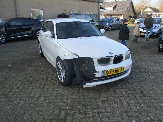 skadebil auto BMW 1-serie 116d Corp.BnsLine REST BPM 450 EURO !!!!!! 2011/9