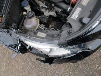 Peugeot 2008 1.5 BlueHD BL ALL picture 18