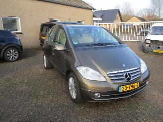 damaged passenger cars Mercedes A-klasse 160 Bns CL.Eleg Aut NAP 2012/2