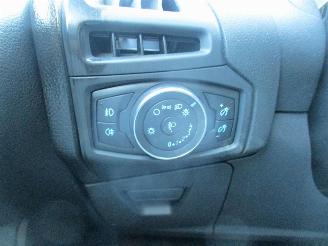 Ford Focus Wagon 1.5 TDCi Titan l.Ed REST BPM 850 EURO !!!! picture 25