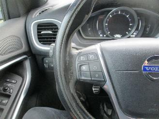 Volvo V-40 2.0 D4 R-Design Business picture 24