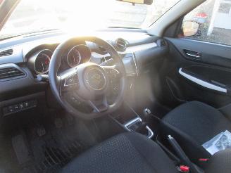 Suzuki Swift 1.2 Comfort Smart Hybrid picture 29