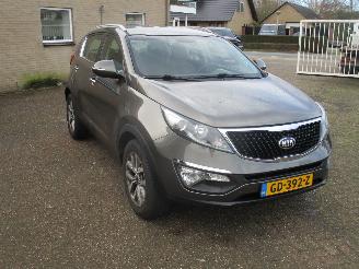 uszkodzony samochody osobowe Kia Sportage 1.6 GDI BusinessLine REST BPM 1000 EURO !!!! 2015/4