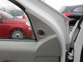 Dacia Logan MCV 1.6 MPI Ambiance picture 27