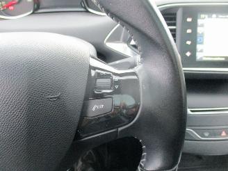 Peugeot 308 1.2 PureTech Style REST BPM 350!!! picture 23