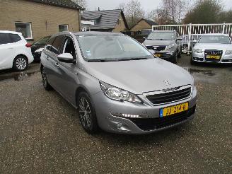 damaged passenger cars Peugeot 308 1.2 PureTech Style REST BPM 350!!! 2016/3